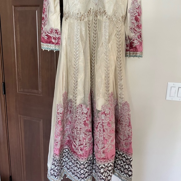 NWT Maria B embroidered 3 piece outfit - Picture 2 of 8